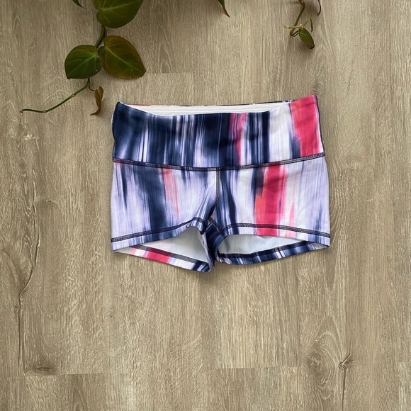 Lululemon Boogie Short mirage deep indigo white size 4 - Picture 2 of 7